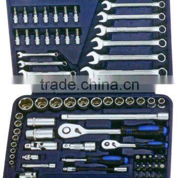 70 PCS 1/4" DR. & 1/2" DR. TOOL KIT (GS-4201F)