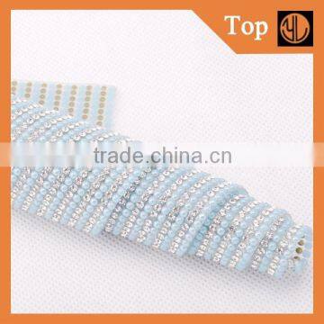 Booklist avaliabe all kinds of 868 top quality rhinestone &pearl mesh trimming                        
                                                Quality Choice