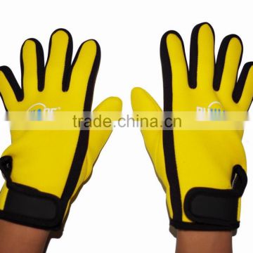 Customized 2mm-3.5MM Neoprene diving surfing gloves suitable for Various Water/Aqua sports