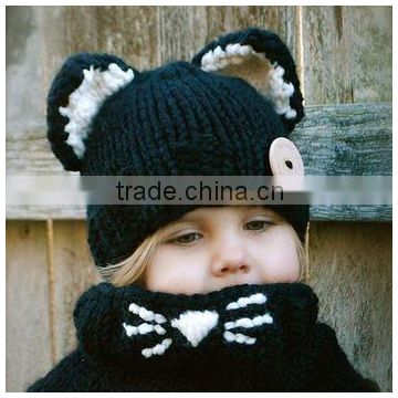 Fashionable design cartoon custom kidz knitted beanie winter hat with scarf