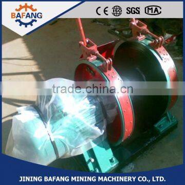 Two-speed underground mining prop-pulling draw hoist winch