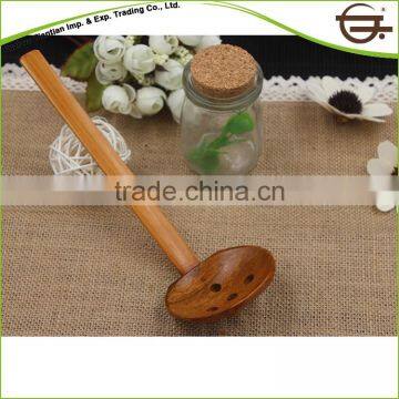 Wholesale China Wood A Noodle Spoon photo-2