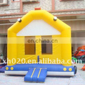 Inflatable bounce house