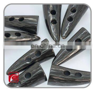 Fashion Garments Use Cattle Natural Horn Toggle Buttons,Resin/Plastic Material Toggle Button for Coats