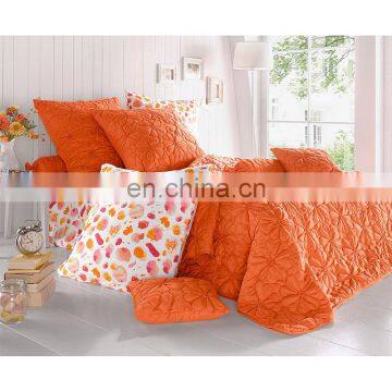 100% Polyester Floral Emboss Quilt Bedspread Bedding Set Wholesale Quilted Mattress Profector All Size Fitted Solid Bed Cover