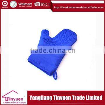 China Manufacturer Silicone Swimming Glove