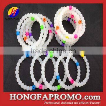 Wholesale price silicone charm bracelet 2015