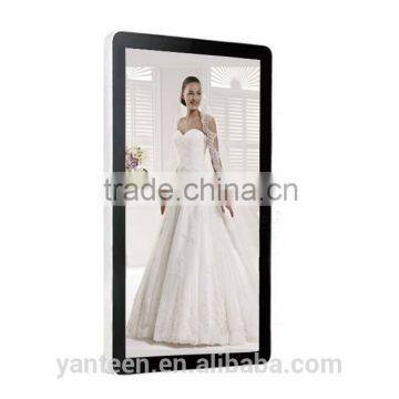 Aluminum Bezel 26inch Vertical Digital Signage Display for Shopping Mall photo-3
