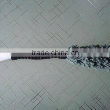 CAR DUSTER BRUSH