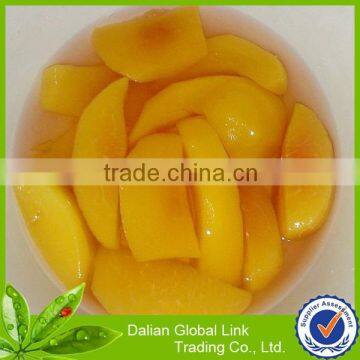 canned yellow peach in slice