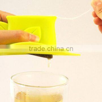Silicone Tea Bag Squeezer & Cup Lid photo-4
