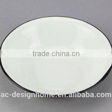 ROUND ENAMEL IRON BOWL photo-1