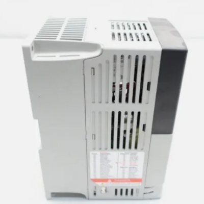 ALLEN‑BRADLEY POWERFLEX 40 AC DRIVE 6AMPS, 2.2KW, 22B‑D6P0N104