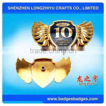 Car Badges Auto Emblems With Gold Wings