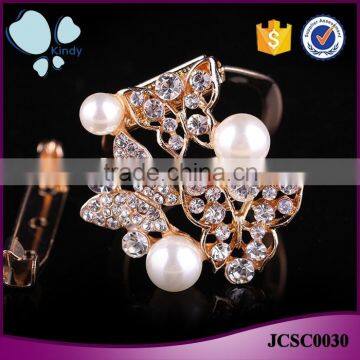 Women accessories jewelry pearl zinc alloy rhinestone butterfly shaped animal scarf clip brooch