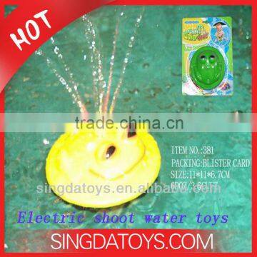 Funny and popular toys electric frog water shooting