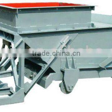 Reciprocating plate feeder