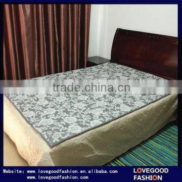 China Supplier Floral Printings Ultrasonic Cheap Quilt