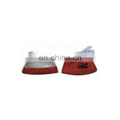 5M51-15K273-AA Rear Bumper Lamp Hatchback 5M51-15500-AA Accessories Car Rear Reflector for Ford Focus 2005