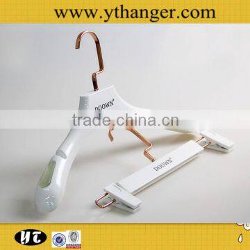 White Plastic Clothes Hanger Suit Hanger