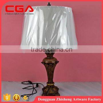 Ployresin White and Black Table Lamp photo-4