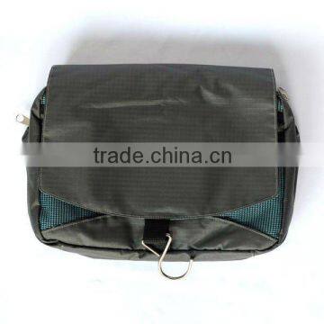 Professional OEM Manufacturer Best Selling Polyester Folding Toiletry Bag,Cheap Hanging Wash Bag with High Quality