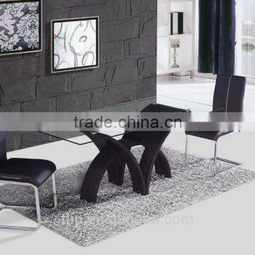 Moden Glass Dining Table