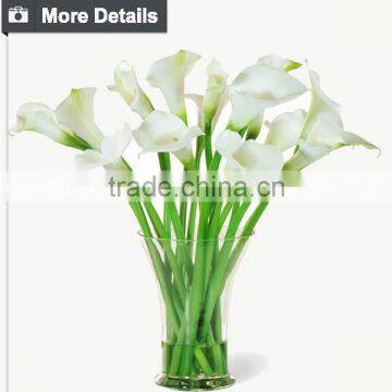 Traditional in Vase Artificial Flower Arrangement photo-4