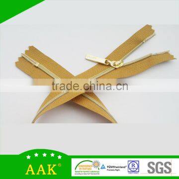 Textiles Nylon With Personalized Zipper Pulls 3# Nylon Gold Teeth C/E Zips photo-2