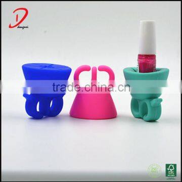 2016 new products The Wearable silicone Nail Polish Holder