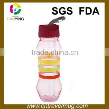 plastic sport water bottles with silicone rings and fashion carabiner