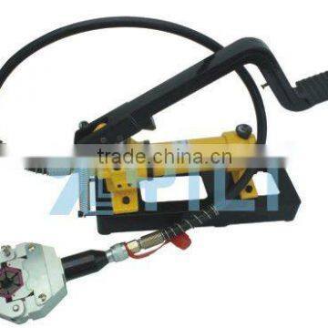 Foot operated hydraulic hose crimping tool