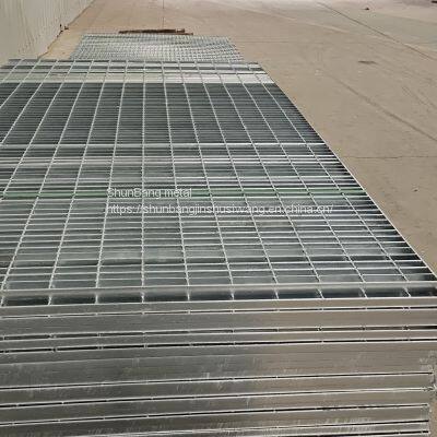 Dense steel grating
