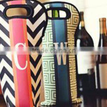 Folding neoprene insulated beer glass holder with handle