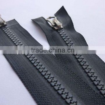 zippers ykk plastic