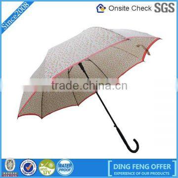 Straight strong market umbrella with classic skull handle