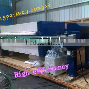 Chamber filter press for solid material dewatering