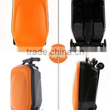 Famous Brand Suitcase photo-6