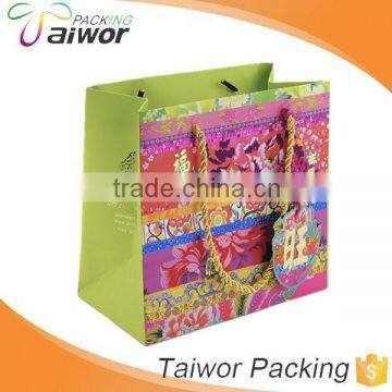 Custom recyclable paper shopping bag with hign quality