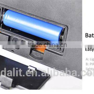 28 Led White Color Round Triangle Lampshade 2200mah Ni-MH Battery PIR Sensor + Light Control Solar Led Wall Light photo-3