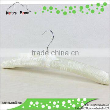 NO.S-bb01 Satin padded hangers OEM hangers