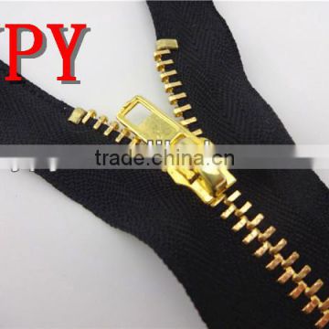 New Product Wholesale 4# Metal Zipper with Light Gold Teeth