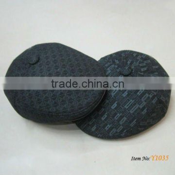 Checked worsted peaked hats wholesale