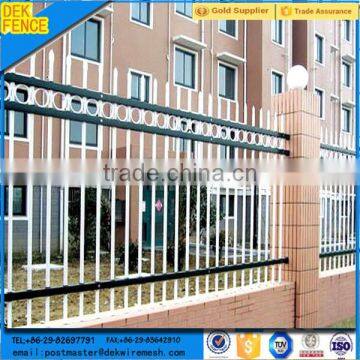 Dutch Mesh Apron Aluminum Picket Fence