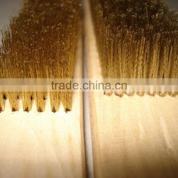 High Quality Wooden Handle Brass Wire Brush With Good Price