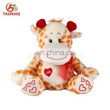 Wholesale custom plush valentine giraffe toy for gift