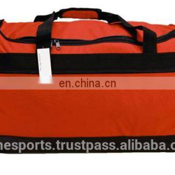 Out door use shoulder bags, polyester duffel style travel gym sport bag with shoe compartment