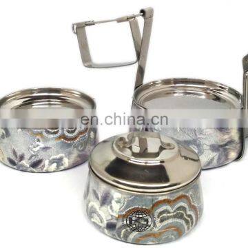 stainless steel double walls keep warm lunch box