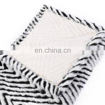 Custom Faux Fur Minky 2 Ply Plush Knitting Knitted Polyester Fleece Winter Blankets Cutting With Geometric Figure photo-3