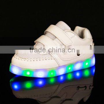 China Hight quality Manufacturer supplier Fashion PU luminous flashing led light shoes for men and women girls and boys lovers